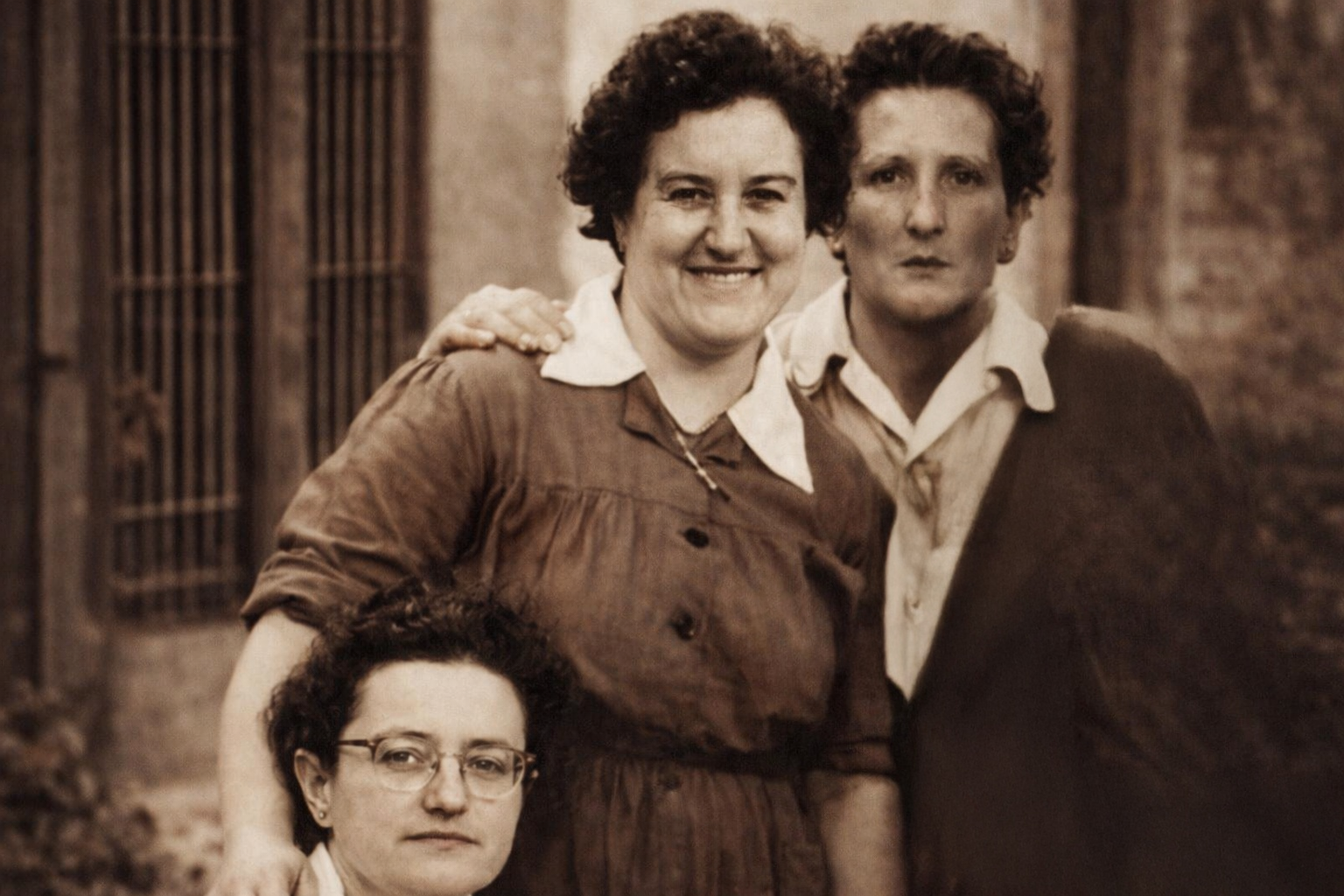 Josefa Beneyto, Carmen Orozco y Mercedes Gómez Otero, presas políticas vinculadas al episodio de la huelga de hambre de 1949 en la Prisión Central de Segovia.